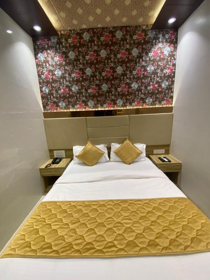 Hotel Bkc Crown - Near Trade Centre, Visa Consulate Bombay Eksteriør billede