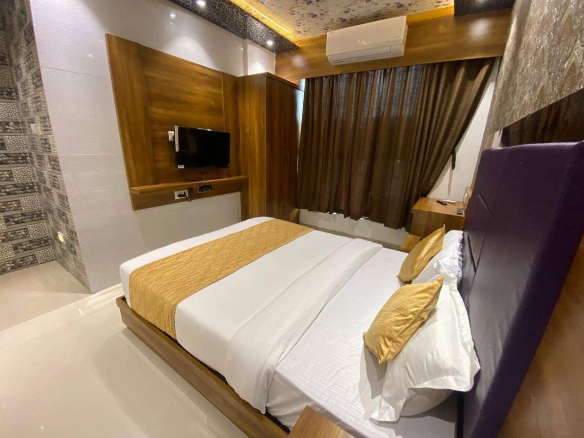 Hotel Bkc Crown - Near Trade Centre, Visa Consulate Bombay Eksteriør billede