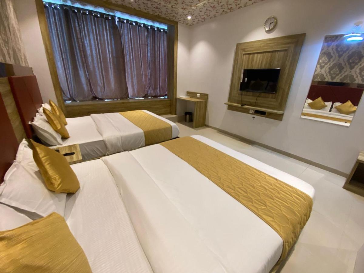 Hotel Bkc Crown - Near Trade Centre, Visa Consulate Bombay Eksteriør billede